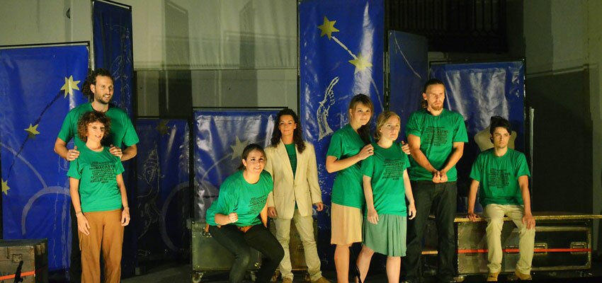 Escena Erasmus cierra su gira en Macastre y se solidariza con los incendios de este verano