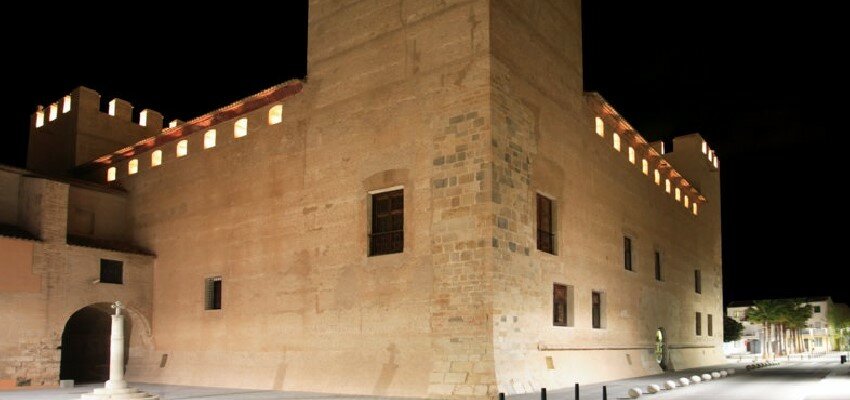 Escena Erasmus celebra el Centenari de la Declaració de Monument Històric-Artístic del Castell d’Alaquàs amb «La Gran Final»